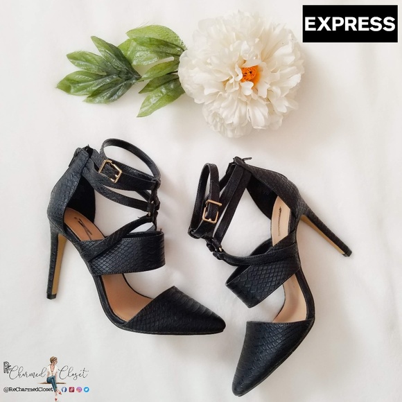 Express Shoes - Express pointed toe stiletto pumps snakeskin.